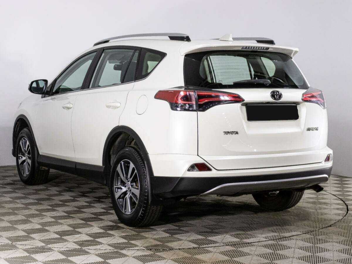 Toyota RAV4 2017 года с пробегом. Фото: #6