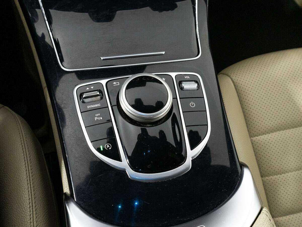 Mercedes-Benz C-Класс 2017 года с пробегом. Фото: #17