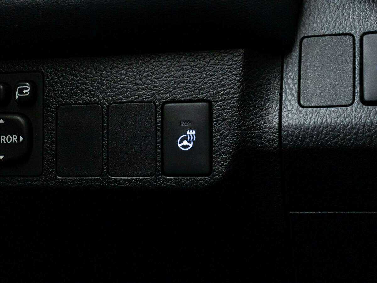 Toyota RAV4 2018 года с пробегом. Фото: #18