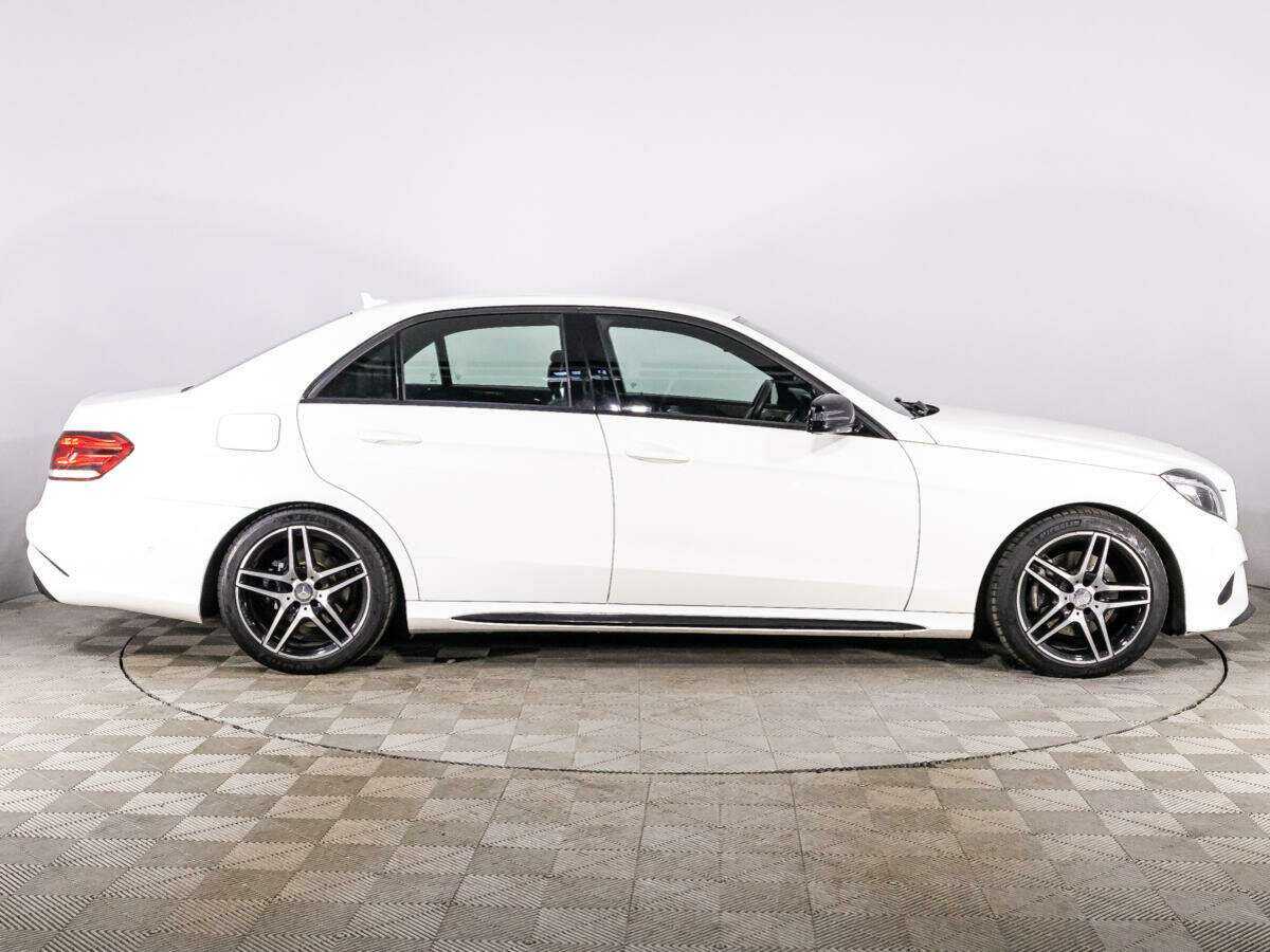 Mercedes-Benz E-Класс 2015 года с пробегом. Фото: #3