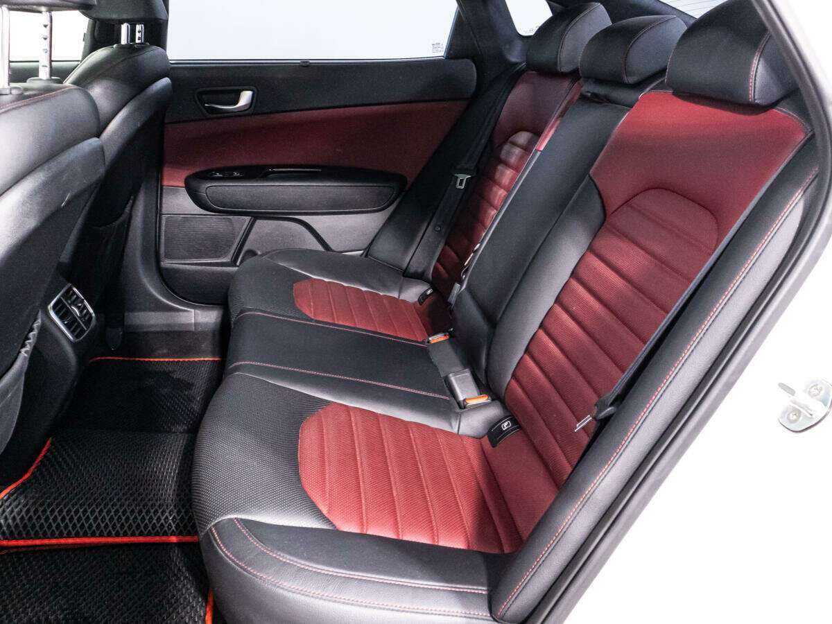 Kia Optima 2018 года с пробегом. Фото: #9