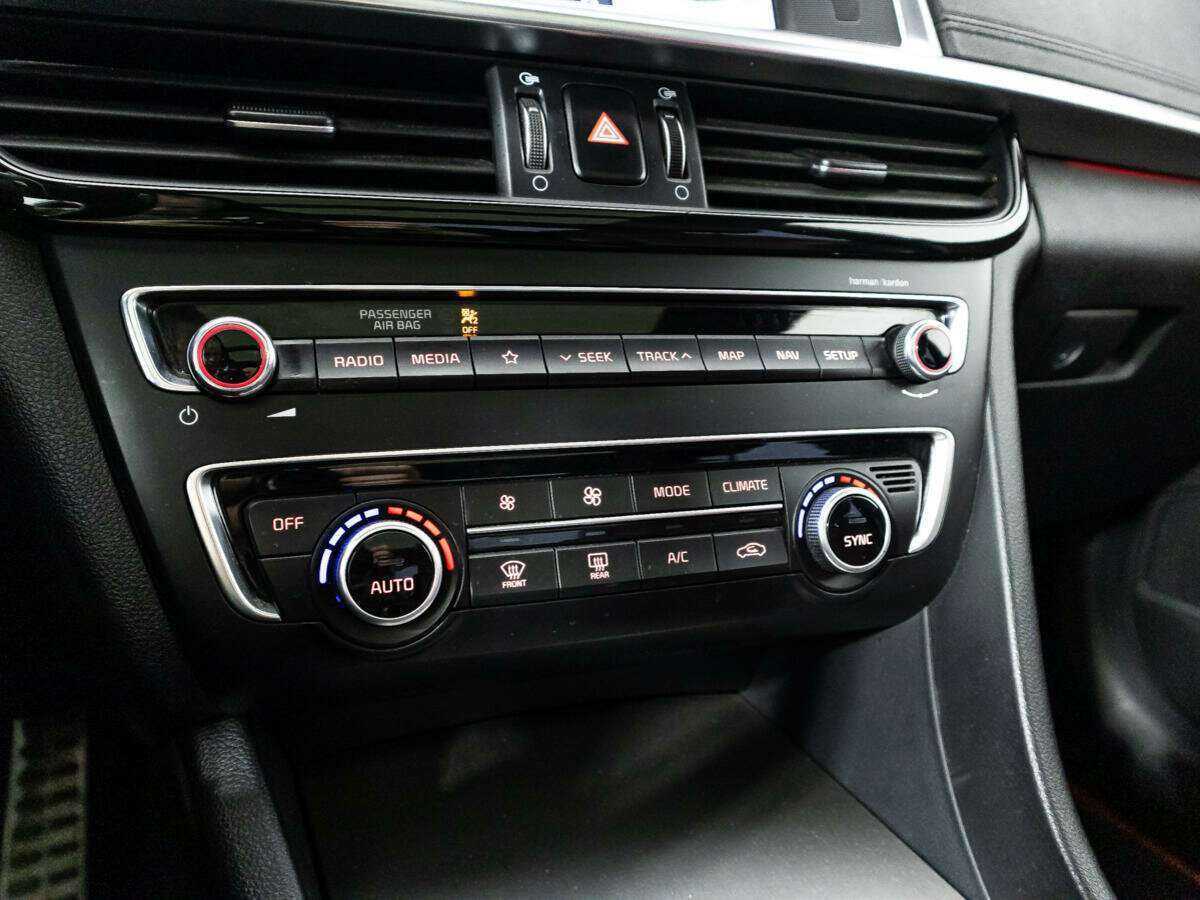 Kia Optima 2018 года с пробегом. Фото: #18