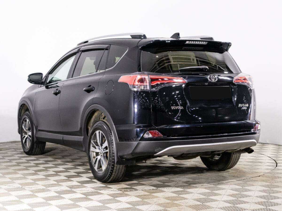 Toyota RAV4 2018 года с пробегом. Фото: #6