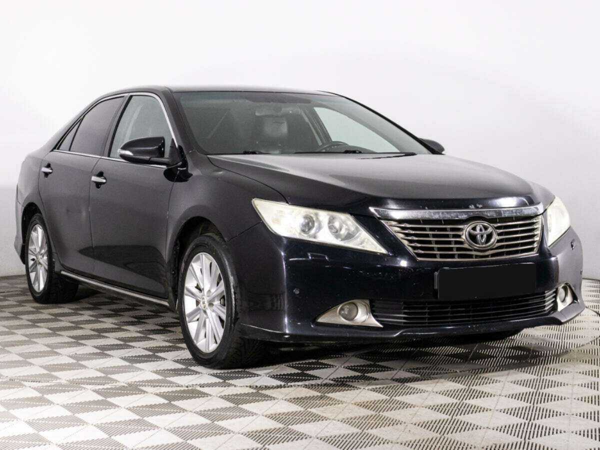 Toyota Camry 2012 года с пробегом. Фото: #2