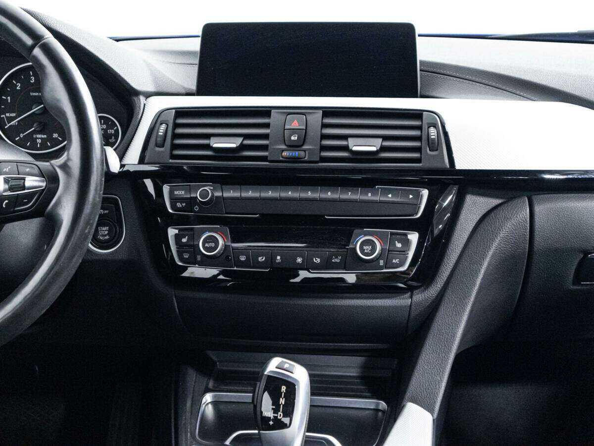 BMW 3 серии 2018 года с пробегом. Фото: #13