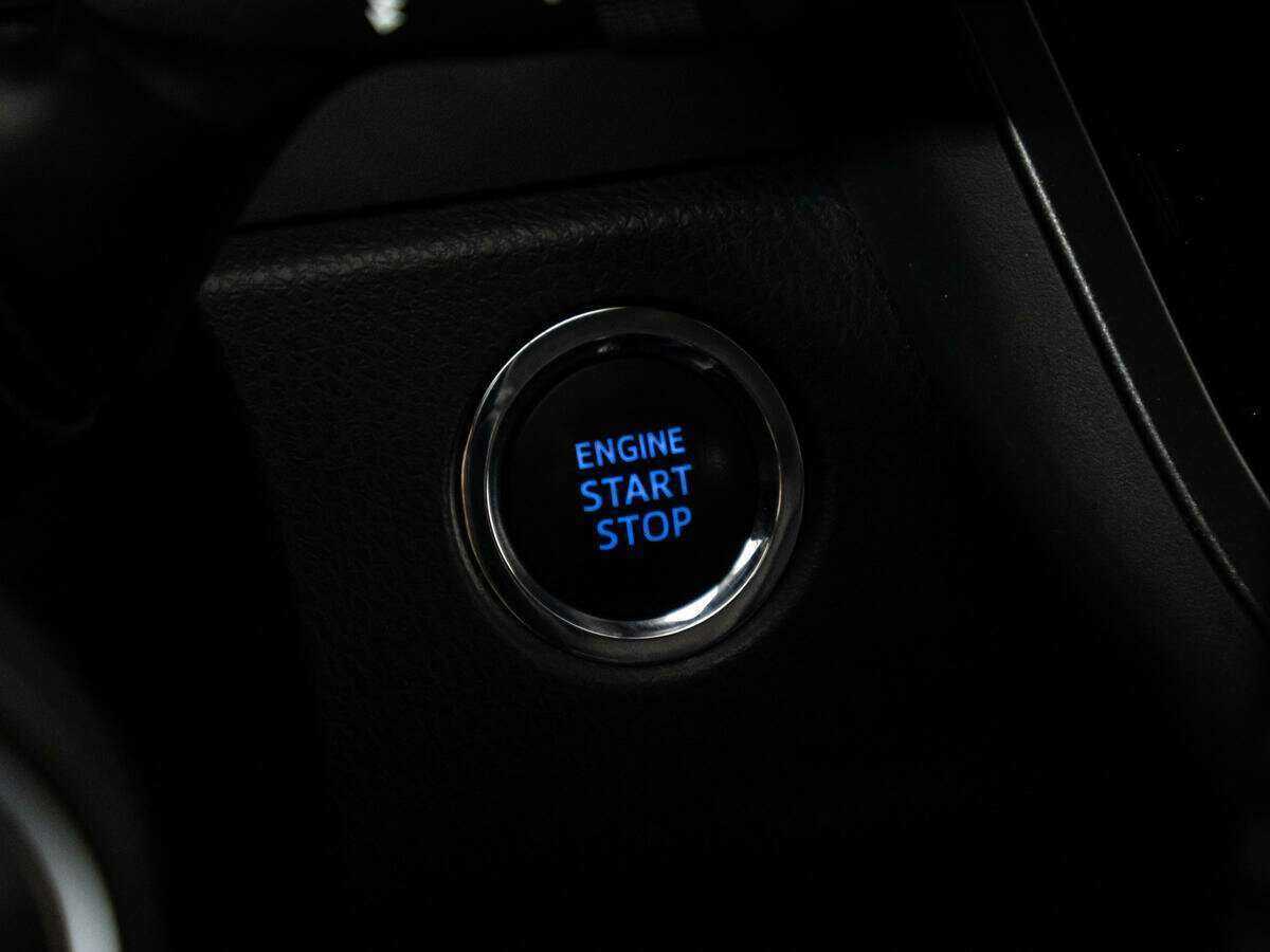 Toyota Camry 2018 года с пробегом. Фото: #15