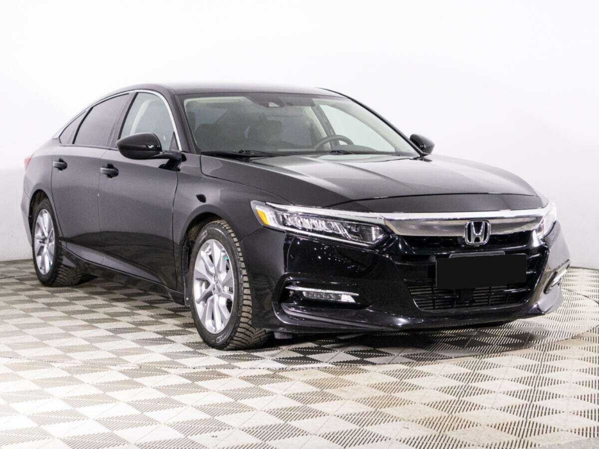 Honda Accord 2018 года с пробегом. Фото: #2