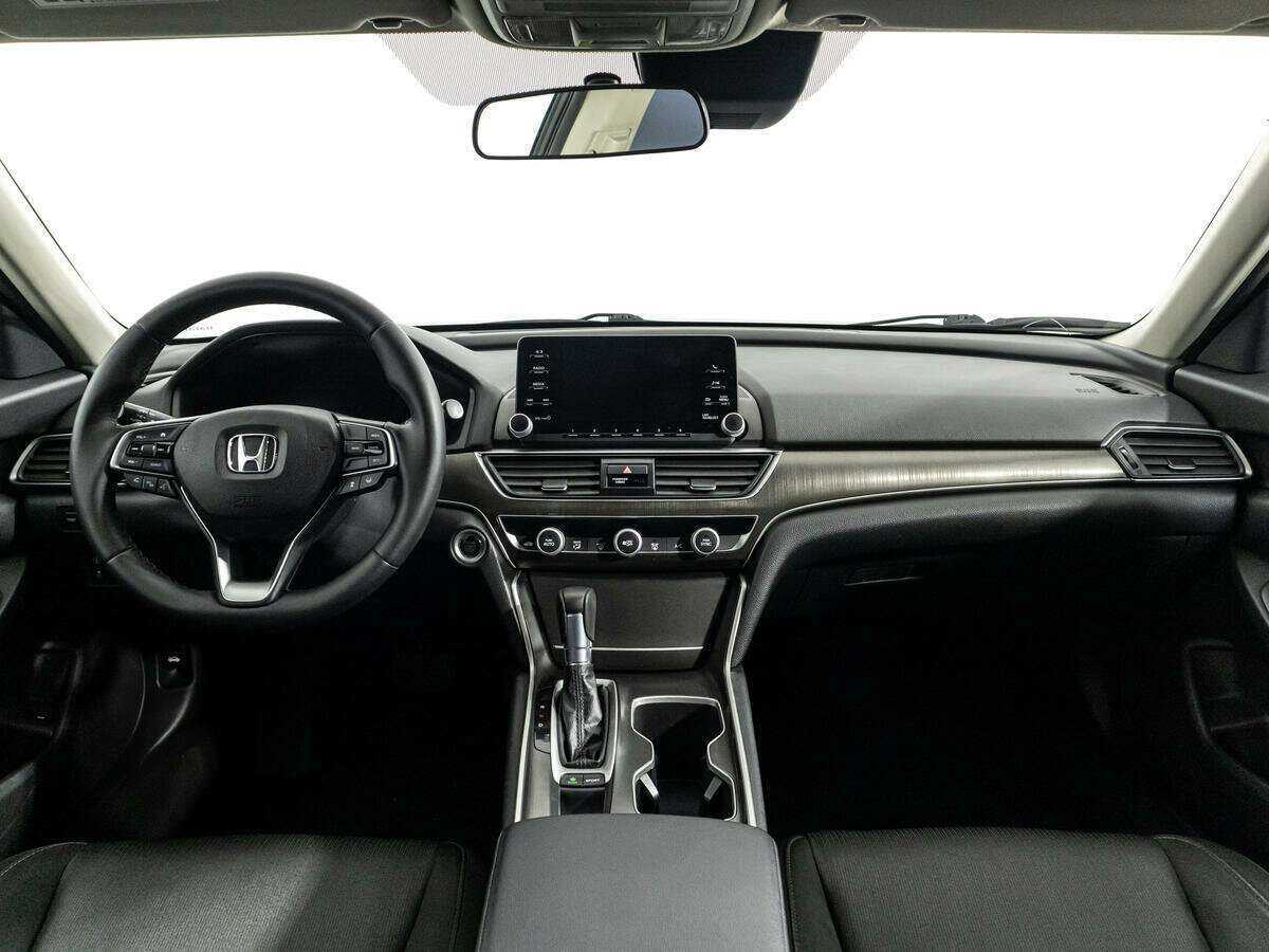 Honda Accord 2018 года с пробегом. Фото: #12