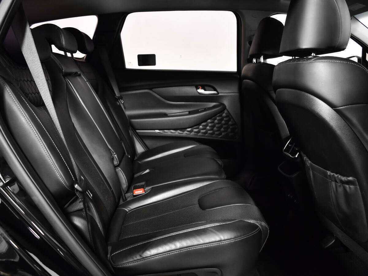 Hyundai Santa Fe 2019 года с пробегом. Фото: #9