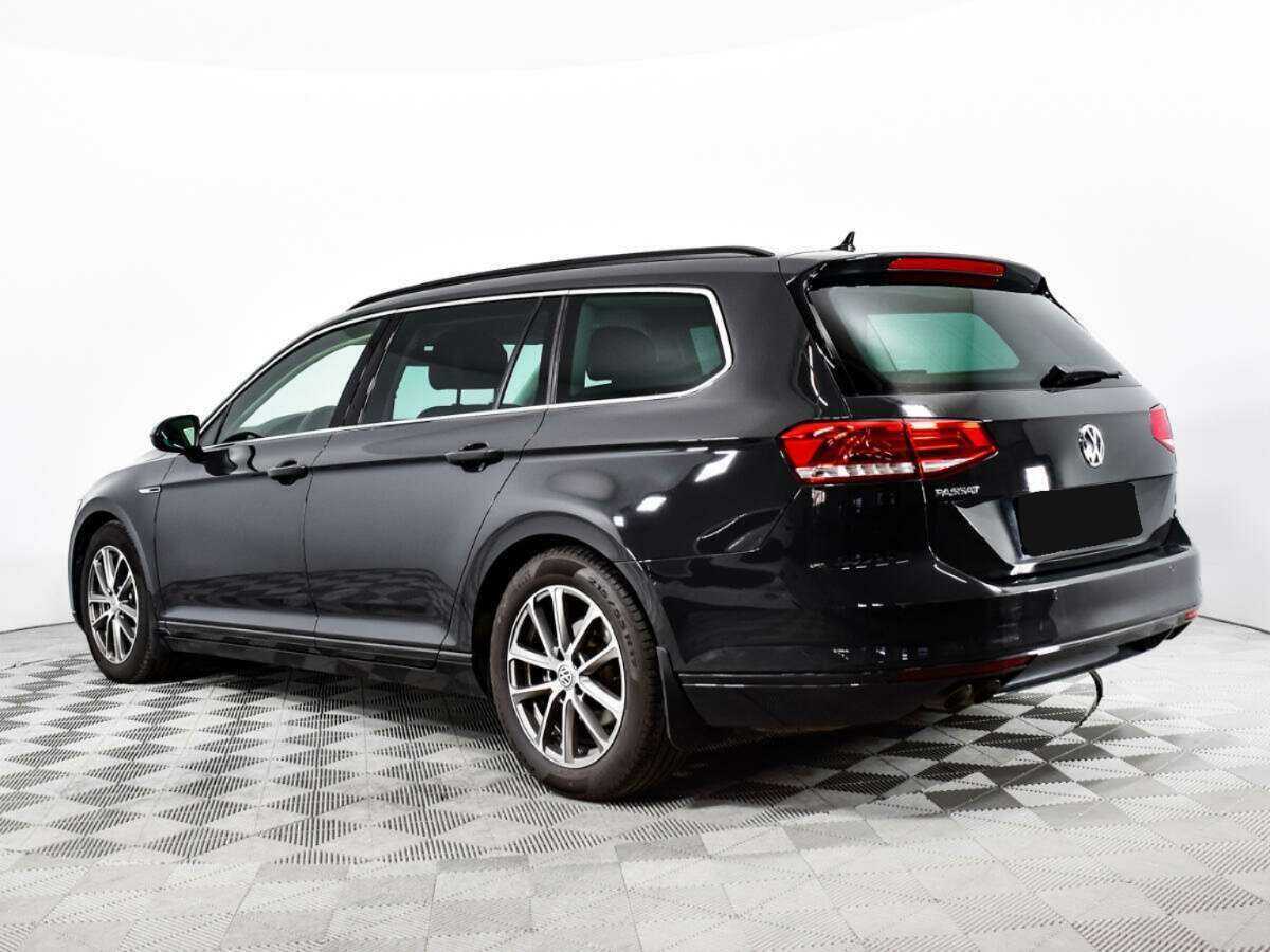 Volkswagen Passat 2018 года с пробегом. Фото: #6