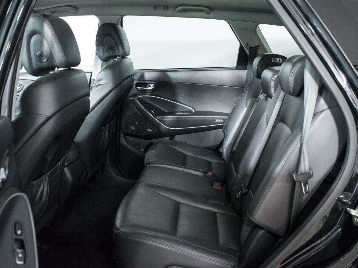 Hyundai Santa Fe 2017 года с пробегом. Фото: #9