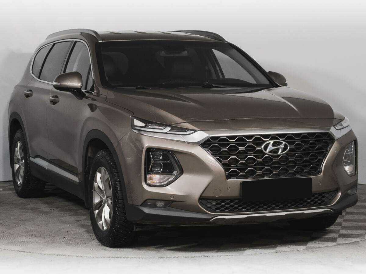 Hyundai Santa Fe 2018 года с пробегом. Фото: #2