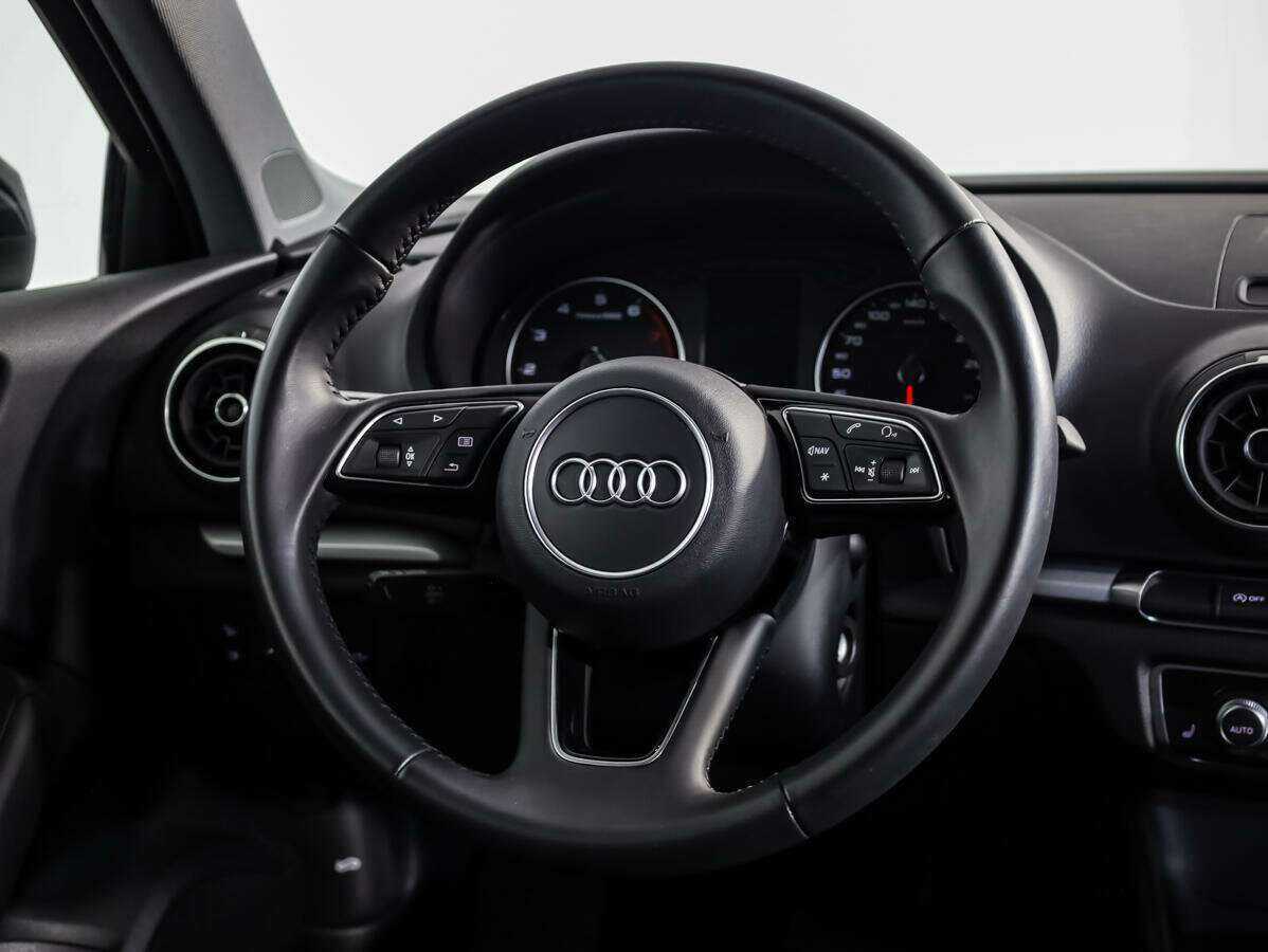 Audi A3 2019 года с пробегом. Фото: #9