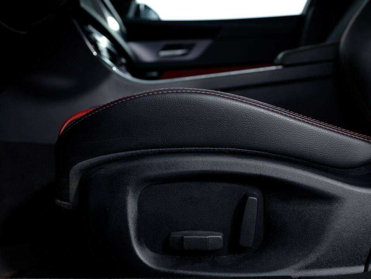 Jaguar XF 2017 года с пробегом. Фото: #26