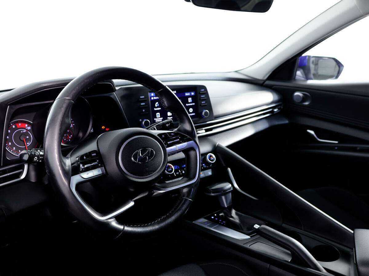 Hyundai Elantra 2021 года с пробегом. Фото: #11