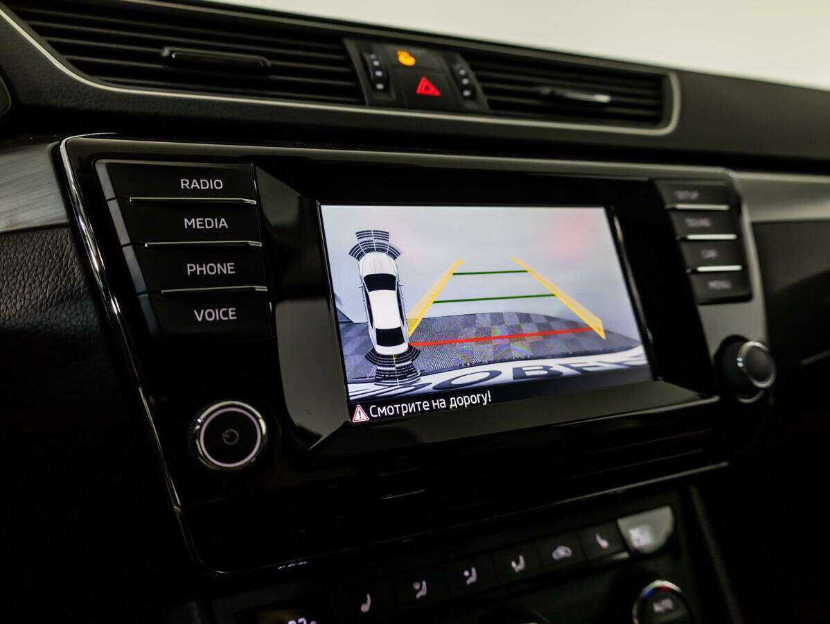 Skoda Superb 2016 года с пробегом. Фото: #12