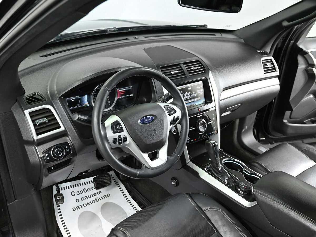 Ford Explorer 2015 года с пробегом. Фото: #9