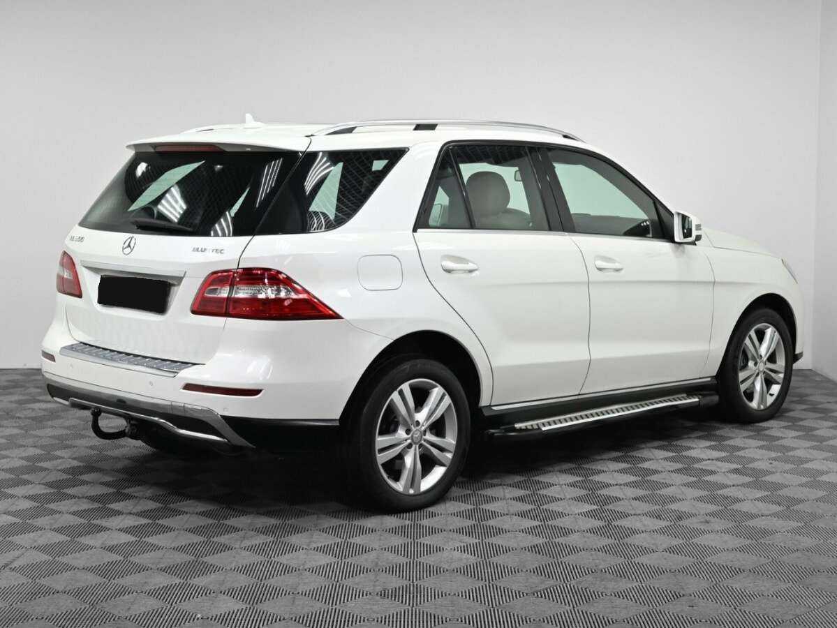 Mercedes-Benz M-Класс 2014 года с пробегом. Фото: #1