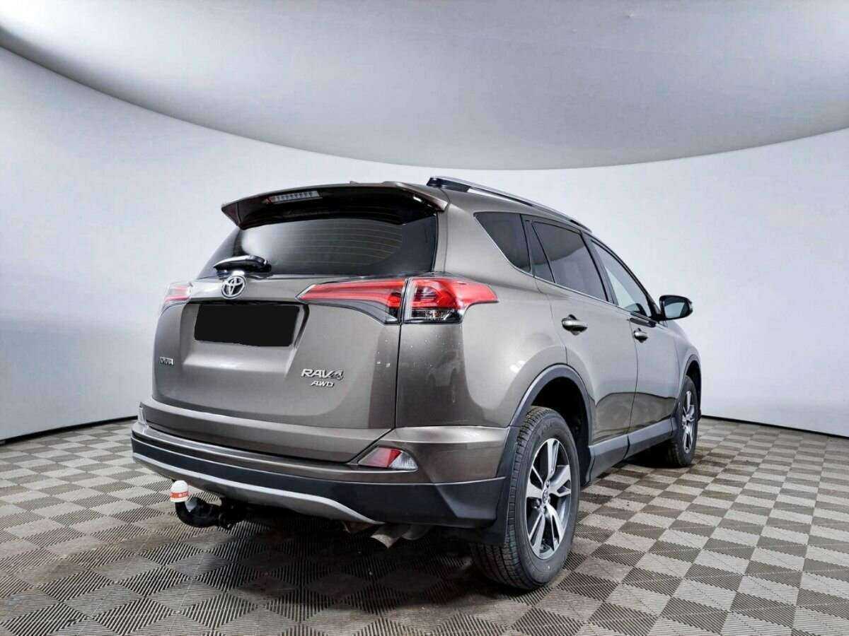 Toyota RAV4 2019 года с пробегом. Фото: #4