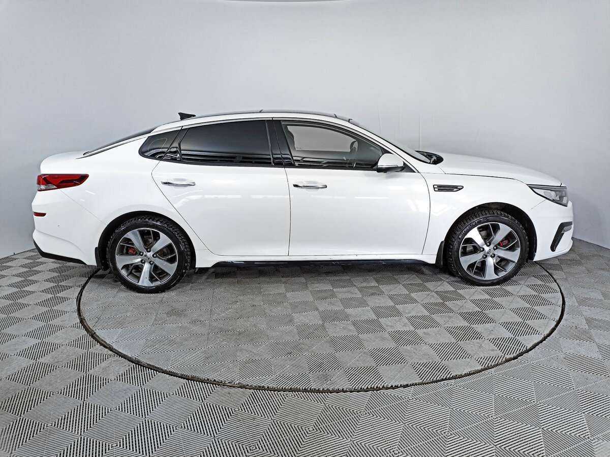 Kia Optima 2018 года с пробегом. Фото: #3