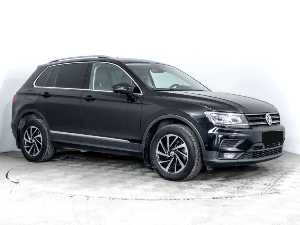 Volkswagen Tiguan 2018 года с пробегом. Фото: #2