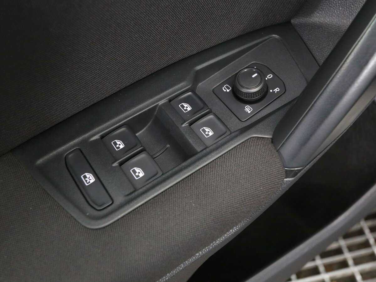 Volkswagen Tiguan 2018 года с пробегом. Фото: #6