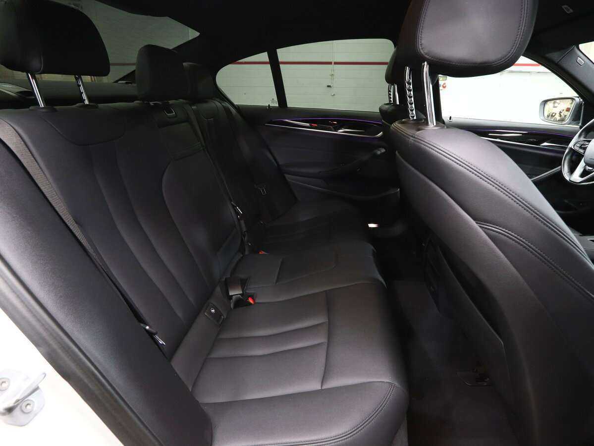 BMW 5 серии 2017 года с пробегом. Фото: #20