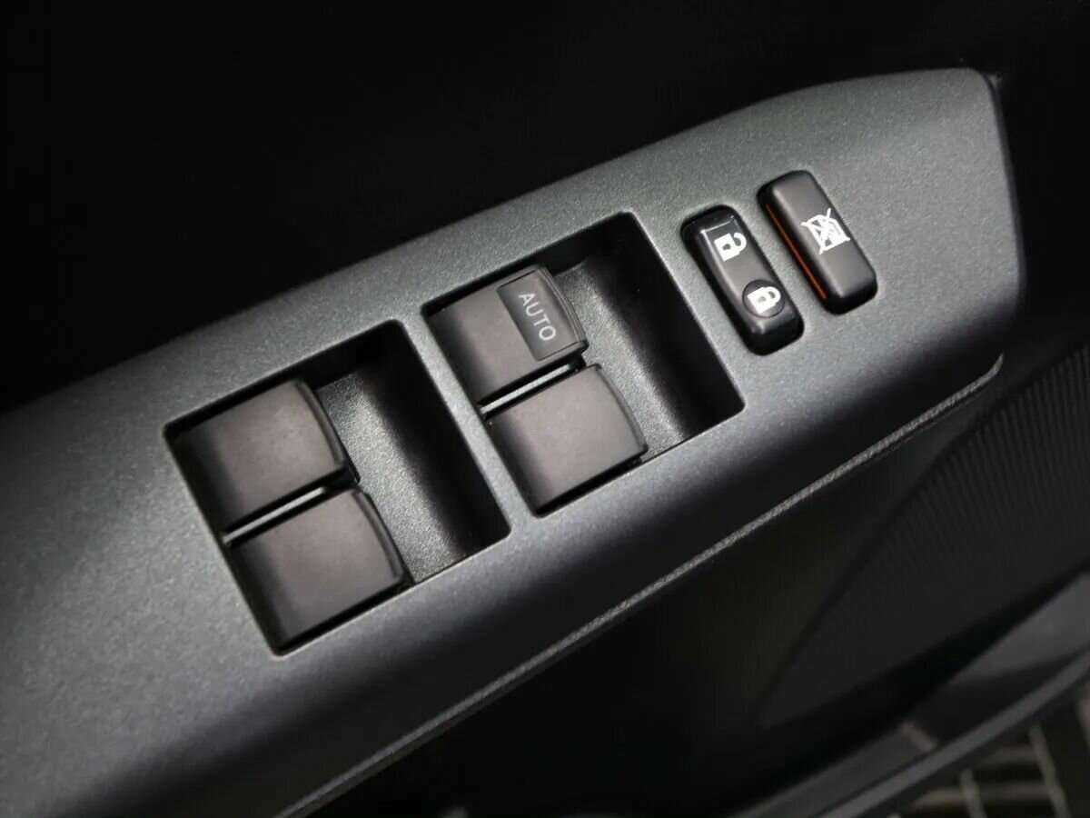 Toyota RAV4 2019 года с пробегом. Фото: #12