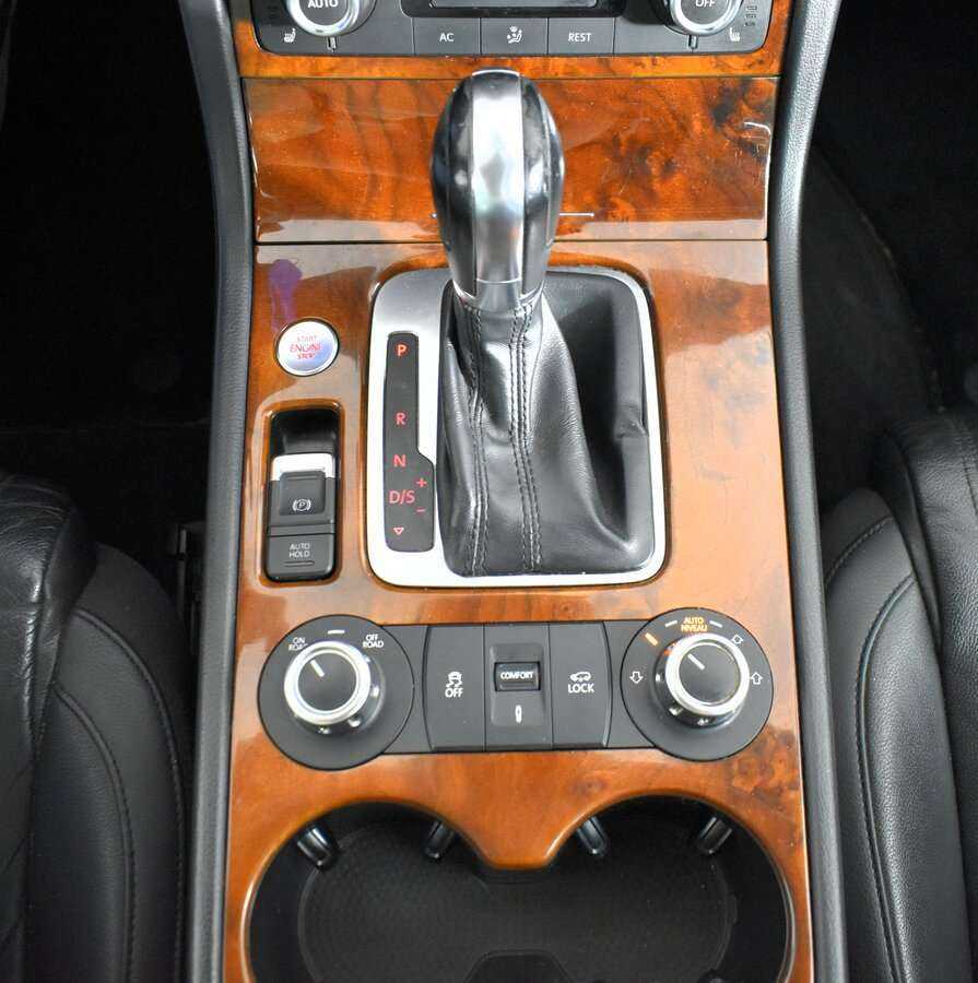 Volkswagen Touareg 2012 года с пробегом. Фото: #12