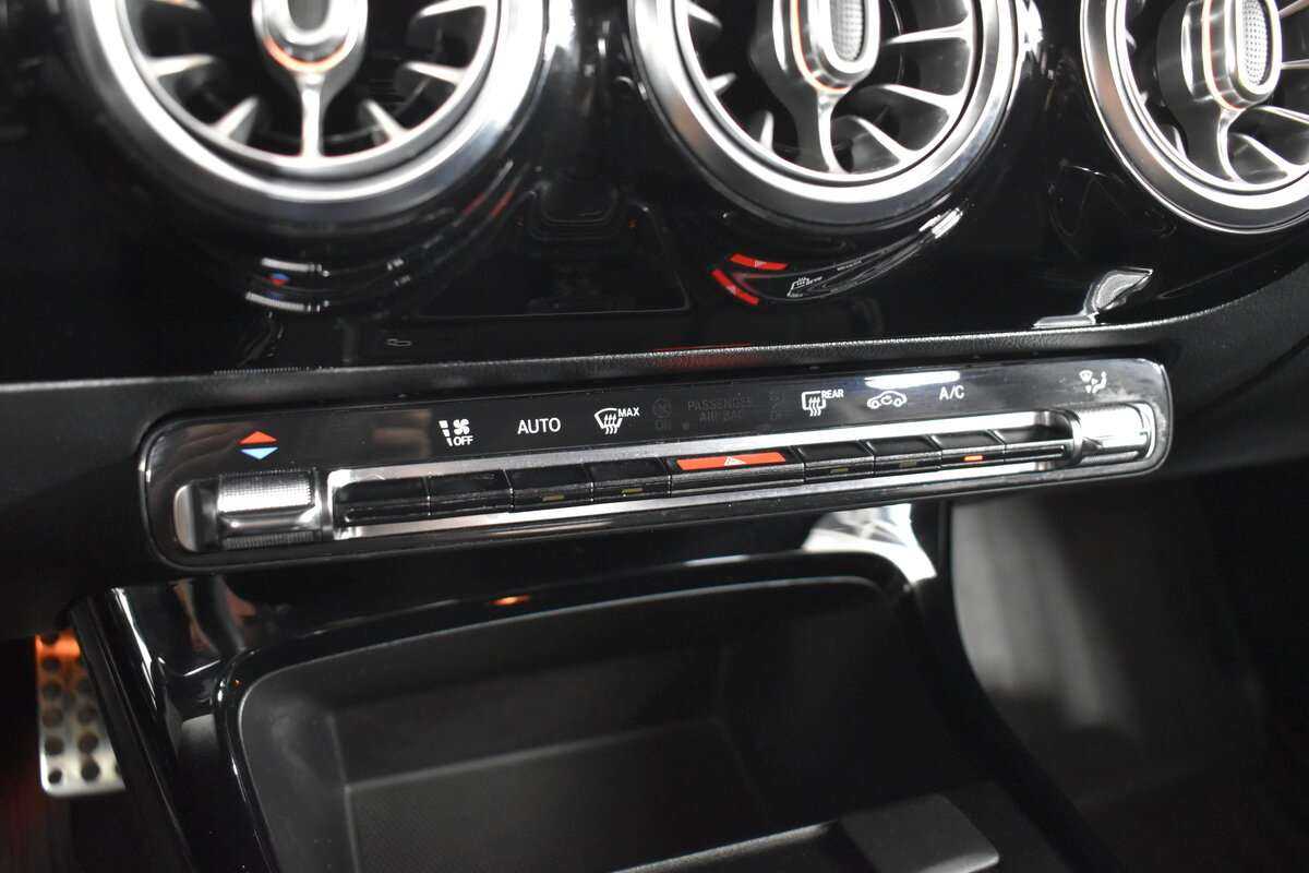 Mercedes-Benz A-Класс 2018 года с пробегом. Фото: #15