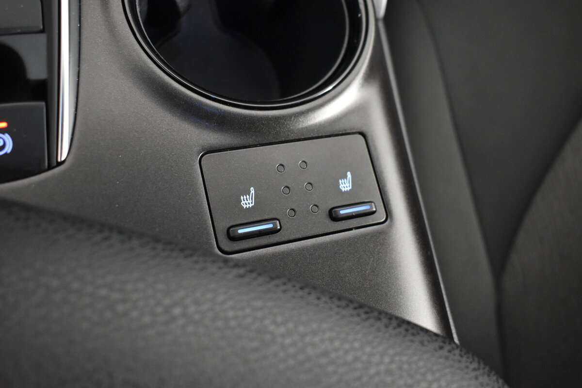 Toyota Camry 2021 года с пробегом. Фото: #15