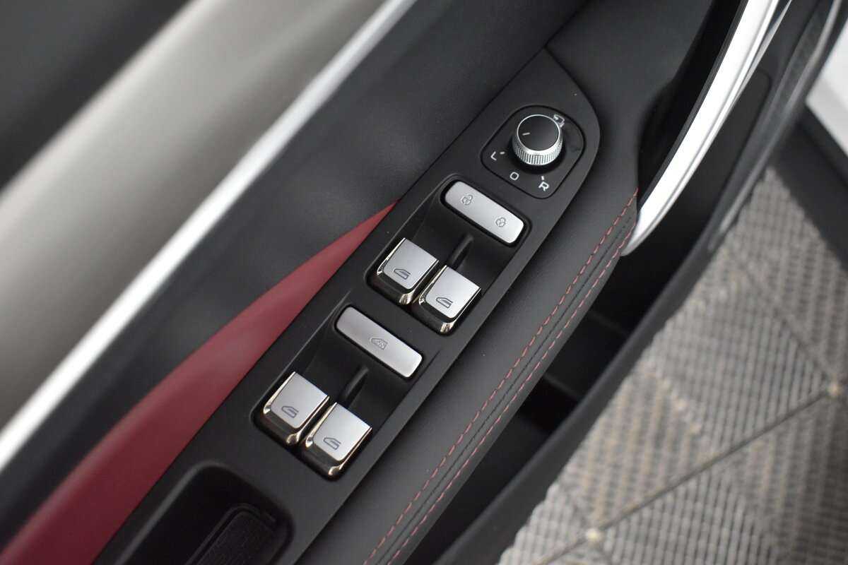 Geely Coolray 2023 года с пробегом. Фото: #10