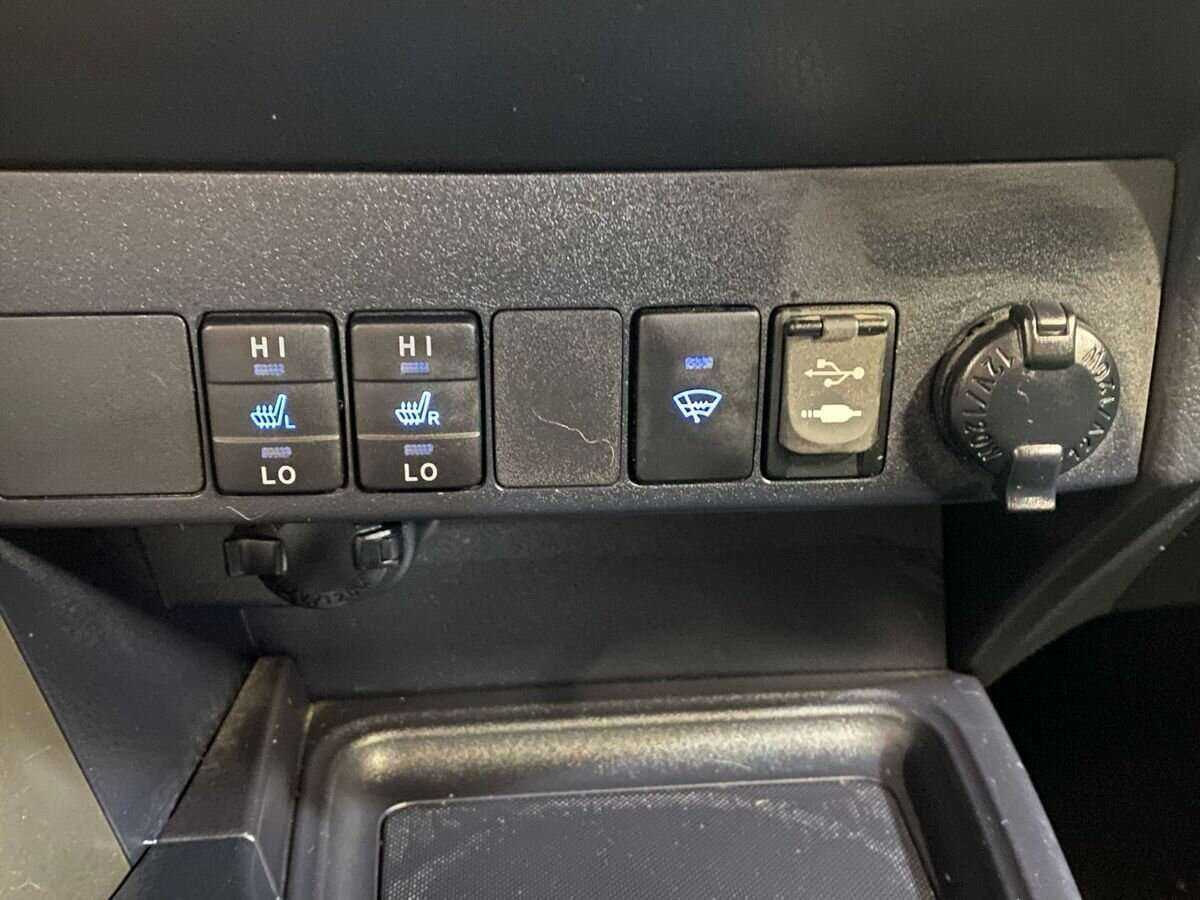 Toyota RAV4 2014 года с пробегом. Фото: #15