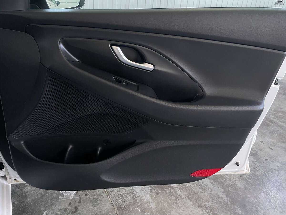 Hyundai i30 2022 года с пробегом. Фото: #20