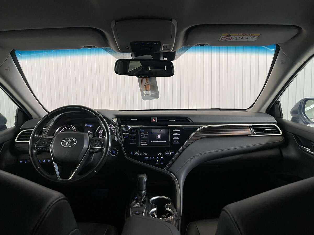 Toyota Camry 2018 года с пробегом. Фото: #8