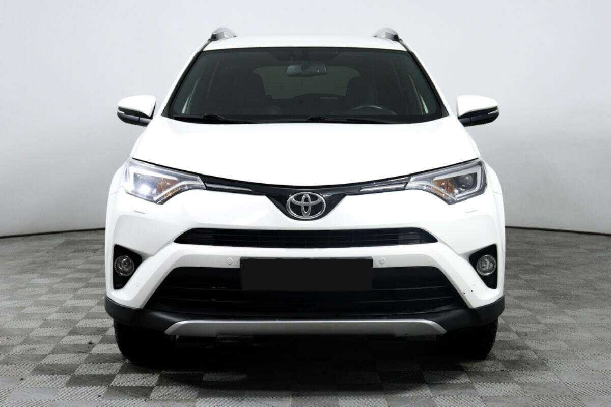 Toyota RAV4 2016 года с пробегом. Фото: #1