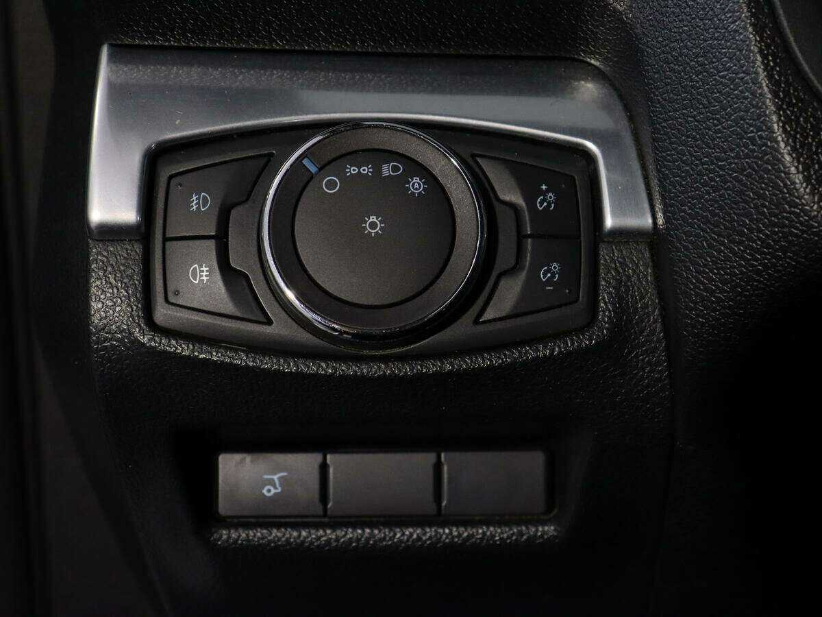 Ford Explorer 2016 года с пробегом. Фото: #23