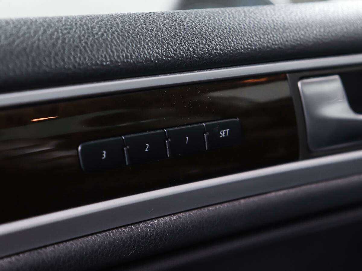 Volkswagen Touareg 2013 года с пробегом. Фото: #19