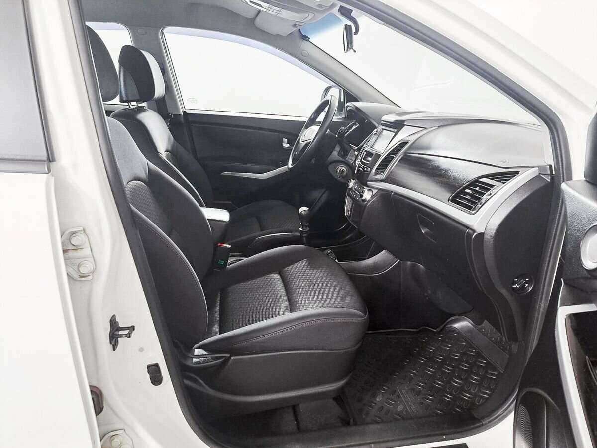 Б/У Сан-Ён Актион 2014 года. Фото: #10