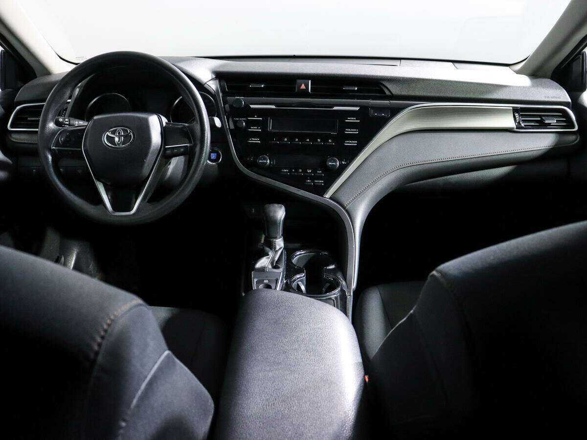 Toyota Camry 2021 года с пробегом. Фото: #11