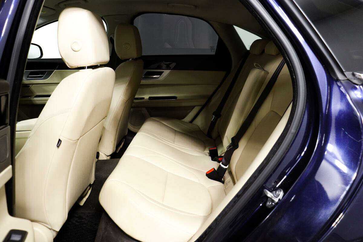 Jaguar XF 2016 года с пробегом. Фото: #11