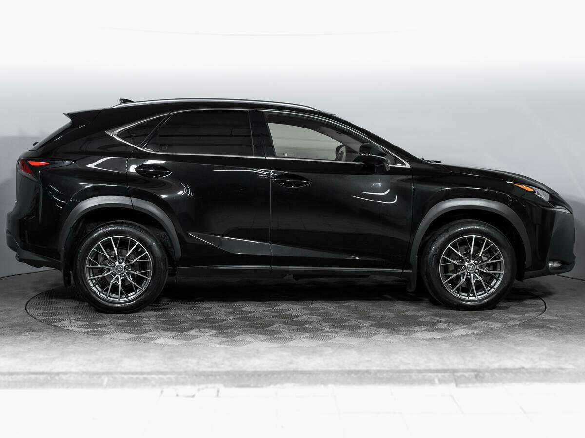 Lexus NX 2015 года с пробегом. Фото: #3