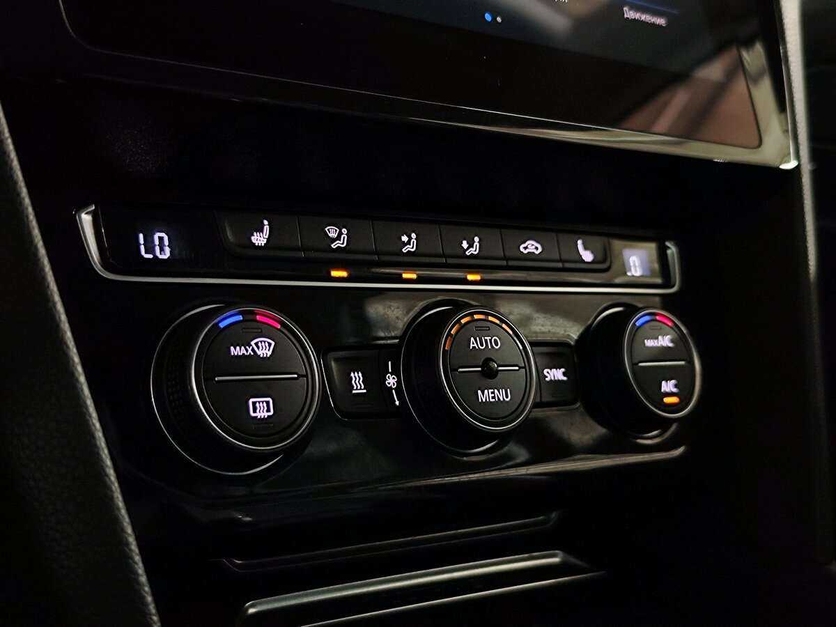 Volkswagen Passat 2019 года с пробегом. Фото: #18