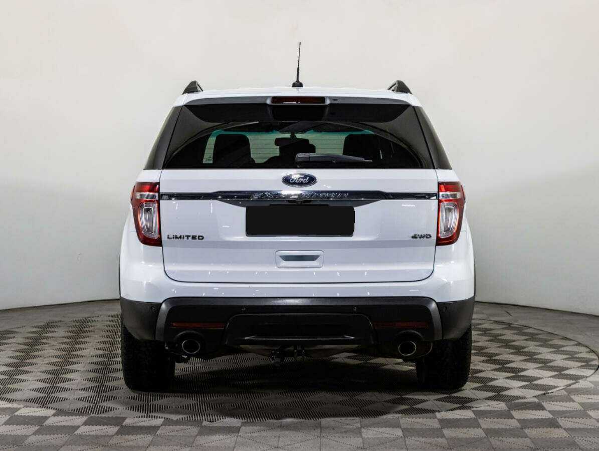 Ford Explorer 2014 года с пробегом. Фото: #4