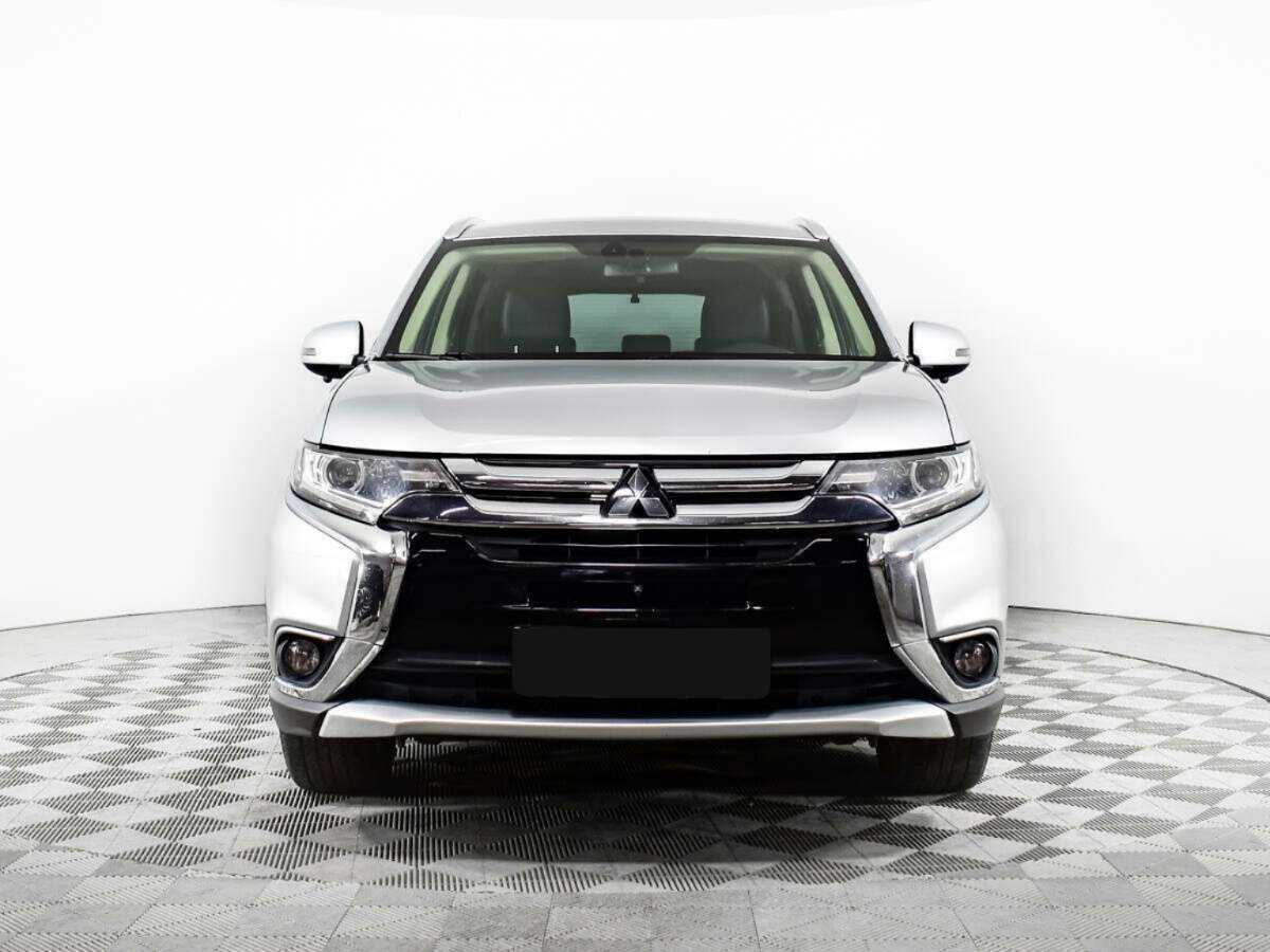 Mitsubishi Outlander 2016 года с пробегом. Фото: #1