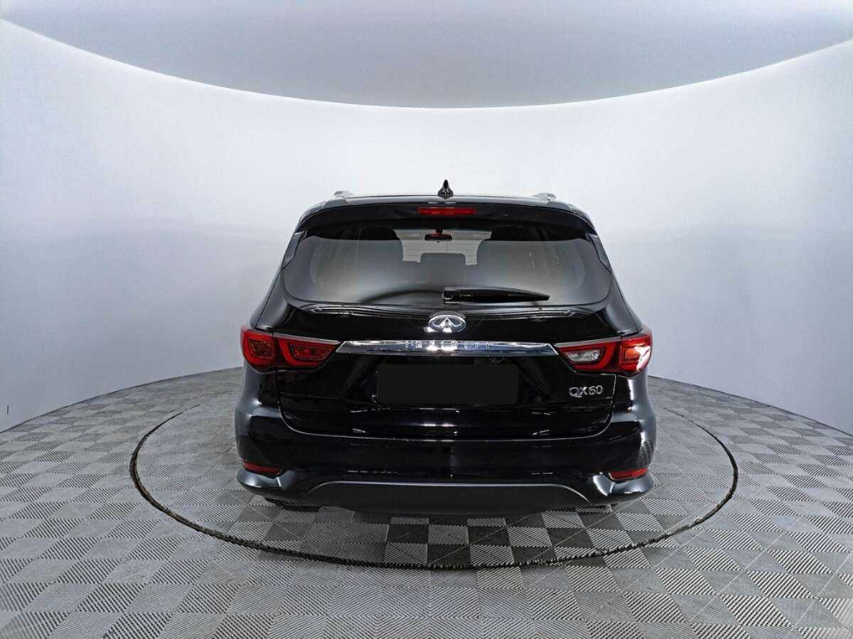Infiniti QX60 2018 года с пробегом. Фото: #5