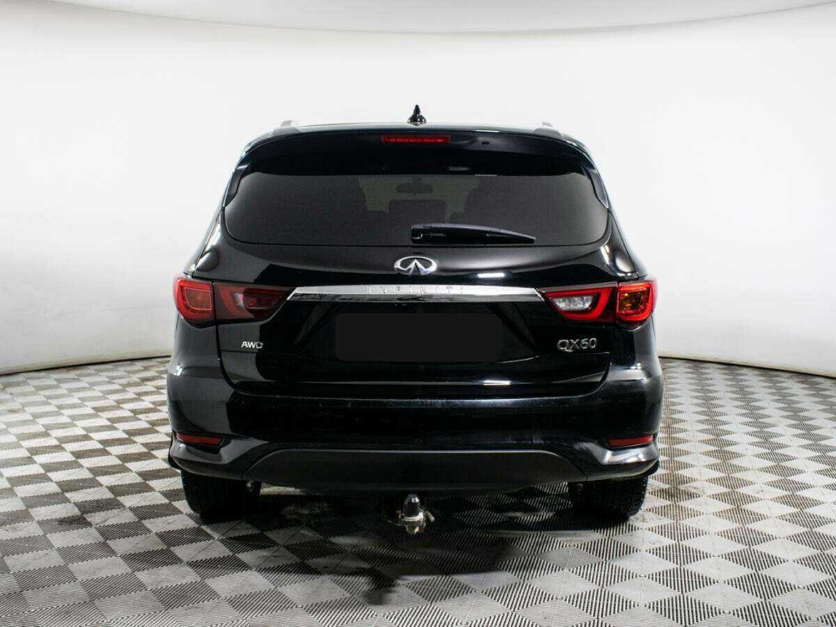 Infiniti QX60 2019 года с пробегом. Фото: #4