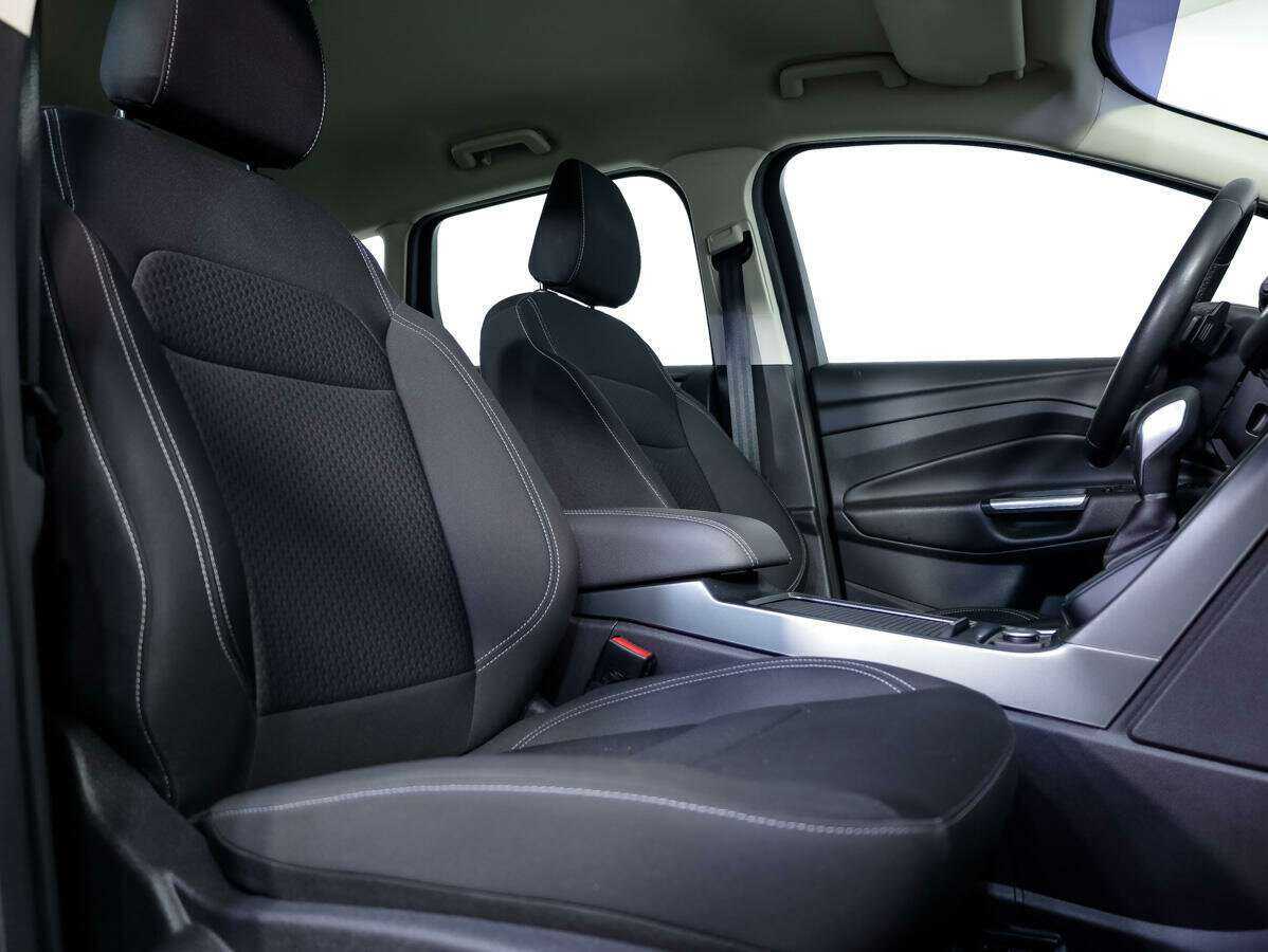 Ford Kuga 2018 года с пробегом. Фото: #9