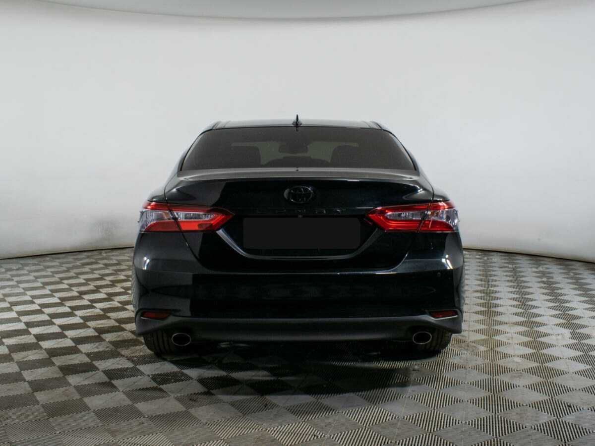 Toyota Camry 2018 года с пробегом. Фото: #5