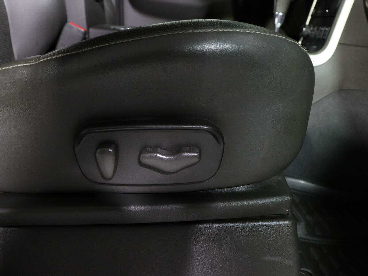 Nissan Pathfinder 2013 года с пробегом. Фото: #11